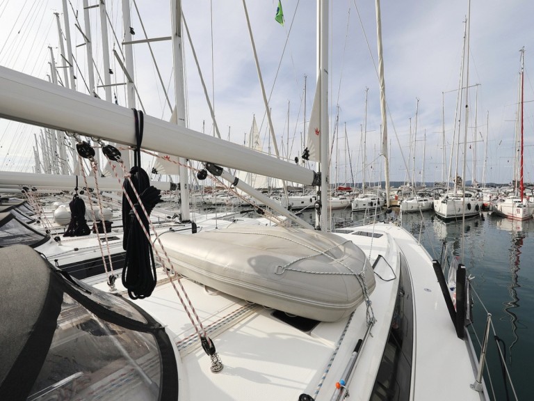 Bareboat Rental Sailboat Bavaria with a boat licence