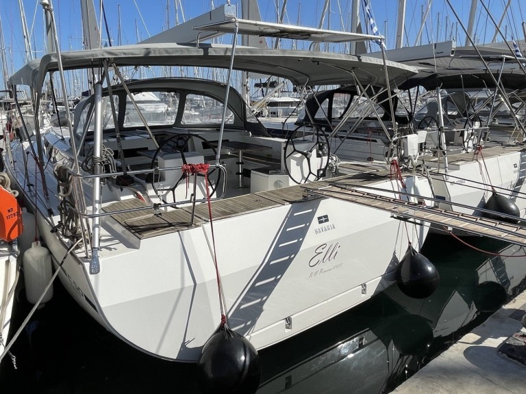 Rent a Bavaria Bavaria C50 Alimos