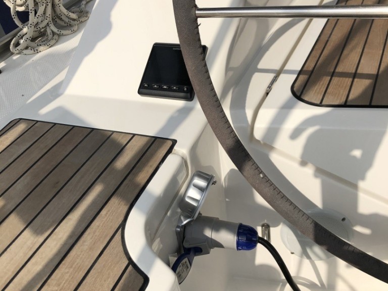 Sailboat rental in Alimos - Bavaria Cruiser 51