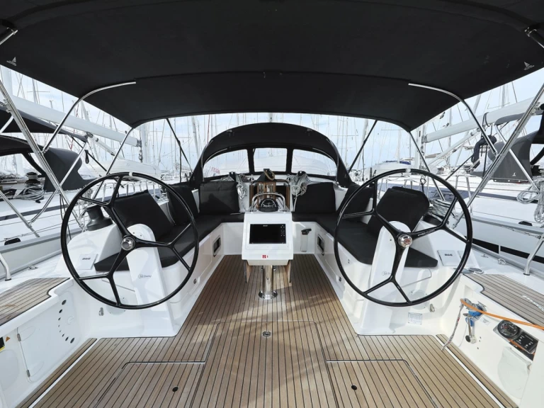 Bareboat Rental Sailboat Bavaria with a boat licence