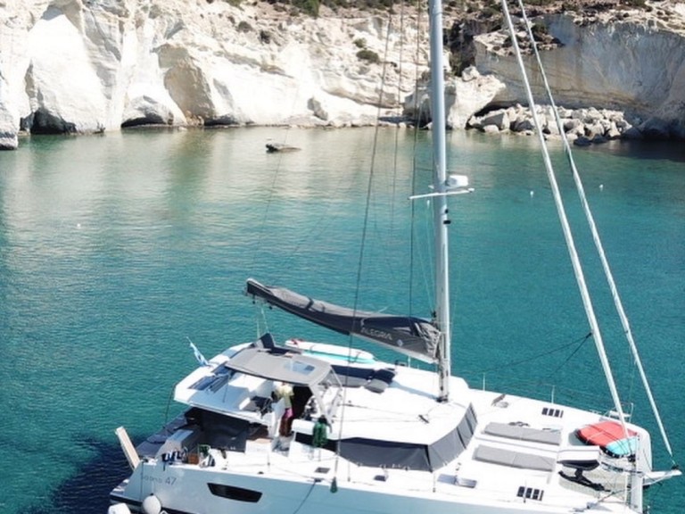 Fountaine Pajot Saona 47 in Kalamata on SamBoat