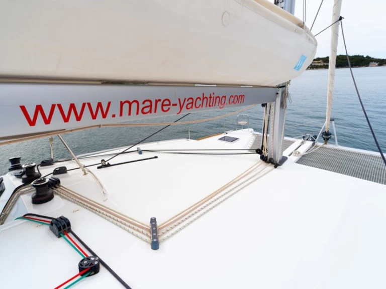 Catamaran rental in Šibenik - Lagoon Lagoon 400 S2