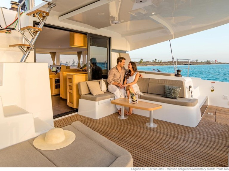 Yacht charter Šibenik cheap Lagoon 42