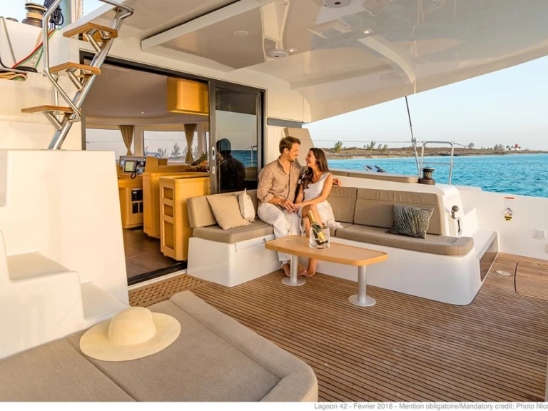 Yacht charter Šibenik cheap Lagoon 42