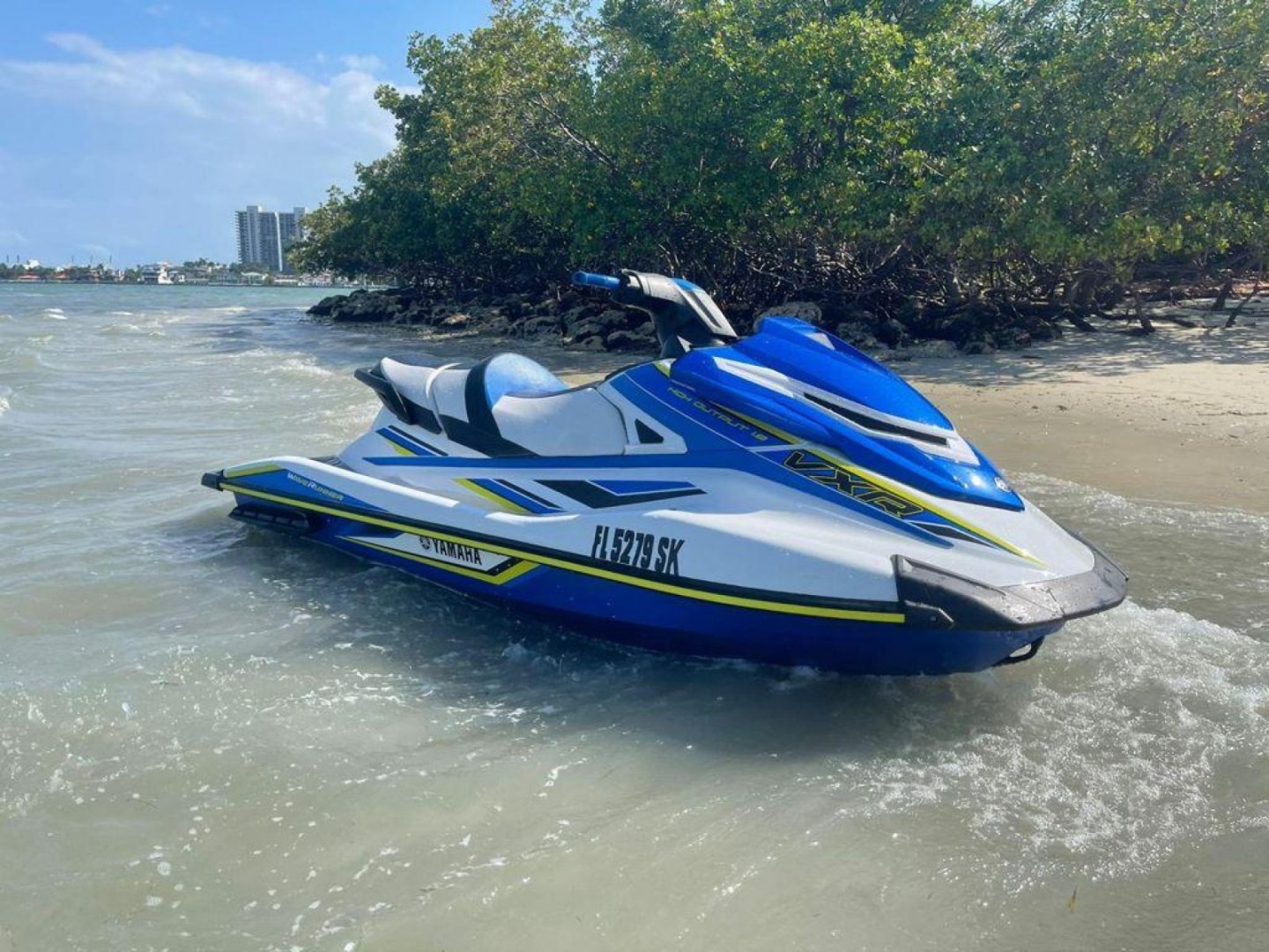 Rent a Jet ski Yamaha Vx 1800 in South Miami Beach | SamBoat