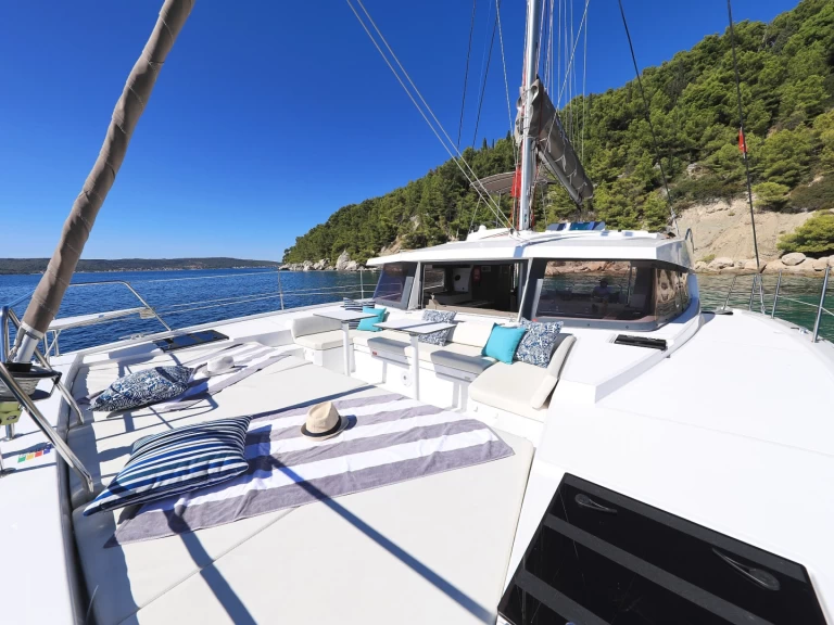 Yacht charter Šibenik cheap Bali 4.1