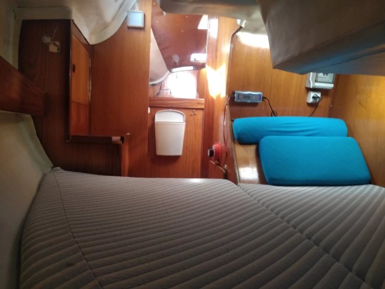 Bénéteau First 29DL charter bareboat or captained in  Locmiquélic