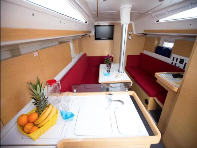 Sailboat for rent Biograd na Moru at the best price