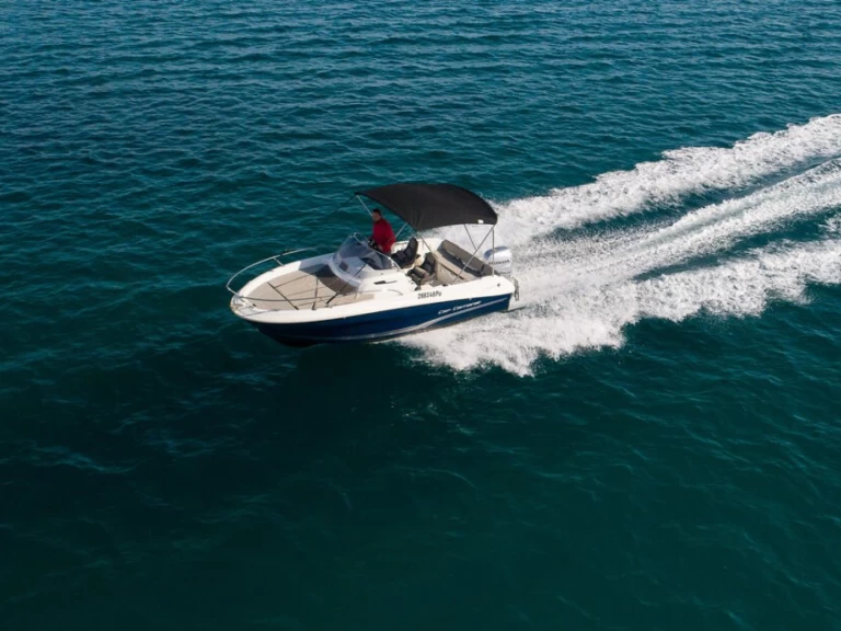 Boat rental Jeanneau Cap Camarat 5.5 WA in Medulin on Samboat
