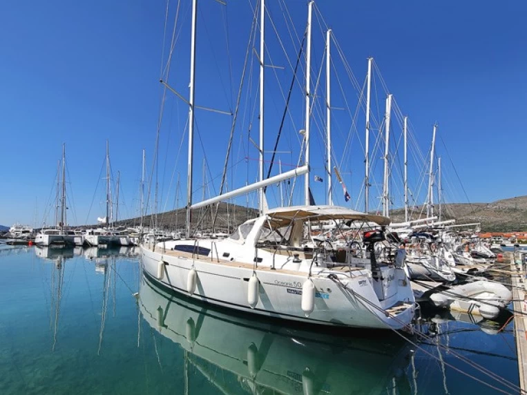 Sailboat for rent Pula at the best price