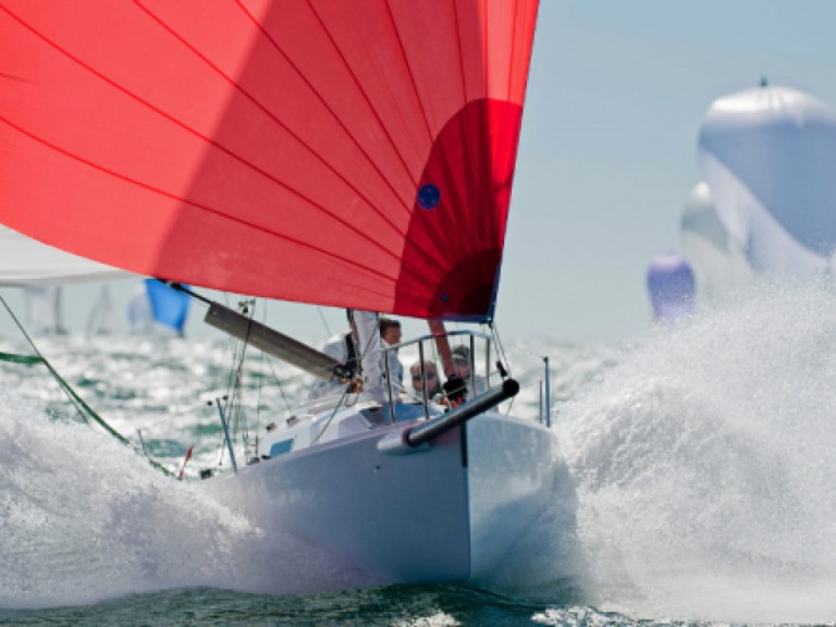 Sailboat for rent La Trinité-sur-Mer at the best price