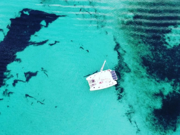 Catamaran for rent Marigot at the best price