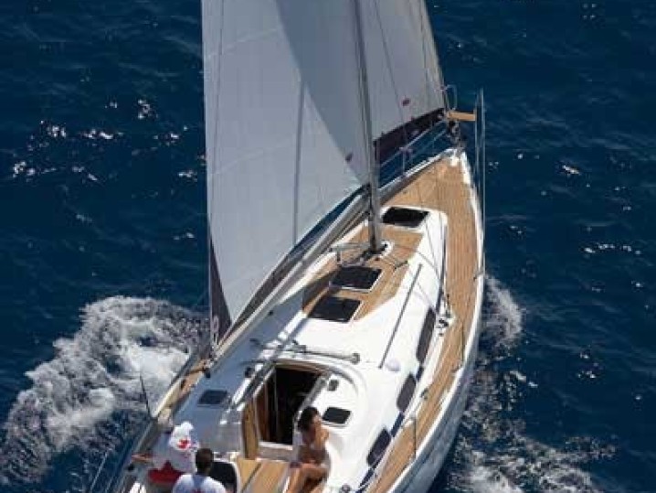 Sailboat rental in Sukošan - Bavaria Cruiser 31