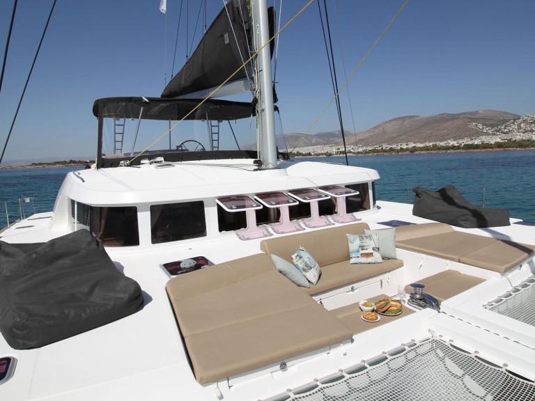 Rent a Lagoon Lagoon 500 Alimos