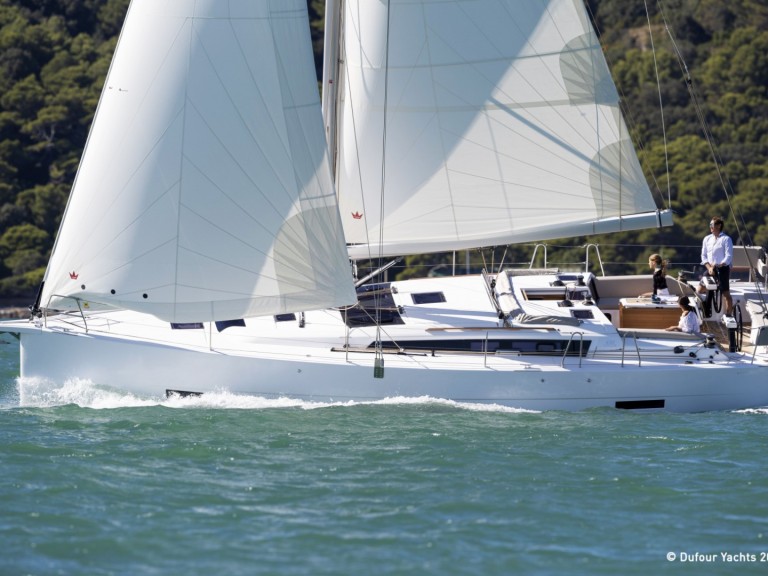 Sailboat for rent Adaköy at the best price