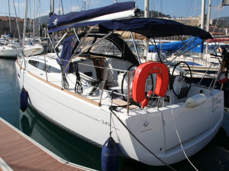 Sailboat rental with or without captain Jeanneau Ajaccio