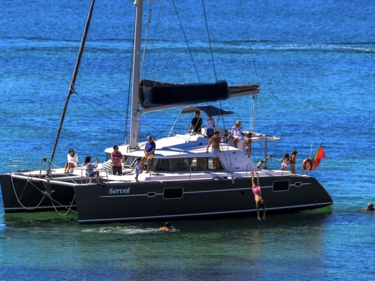 Boat rental Lagoon Lagoon 440 in Albufeira on Samboat