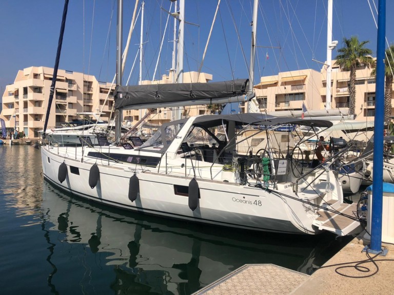 Bénéteau Oceanis 48 charter bareboat or captained in  Bormes-les-Mimosas
