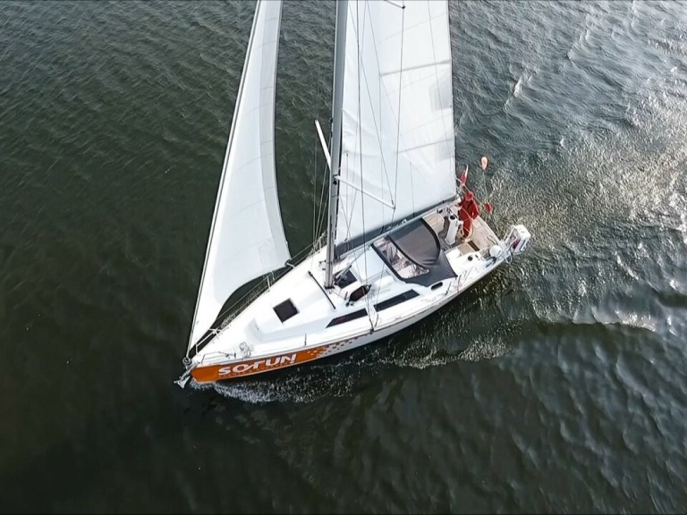 Sailboat rental in Kołobrzeg - Hanse Hanse 345