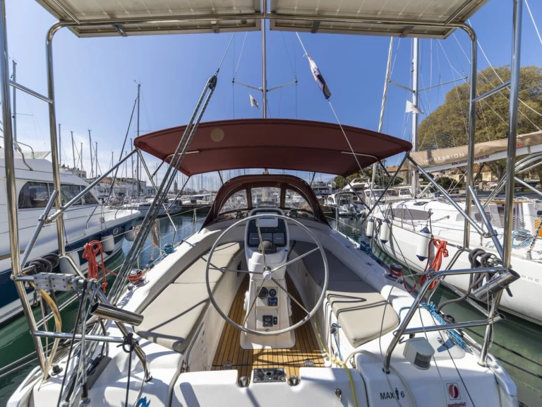 Sailboat rental in Zadar - Bavaria Bavaria 34 Cruiser - 2 cab.