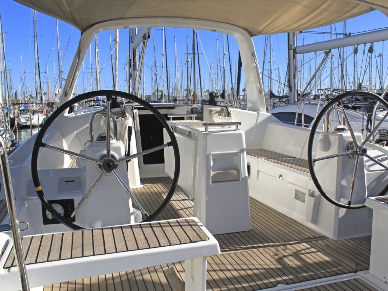 Sailboat for rent Palma de Mallorca at the best price