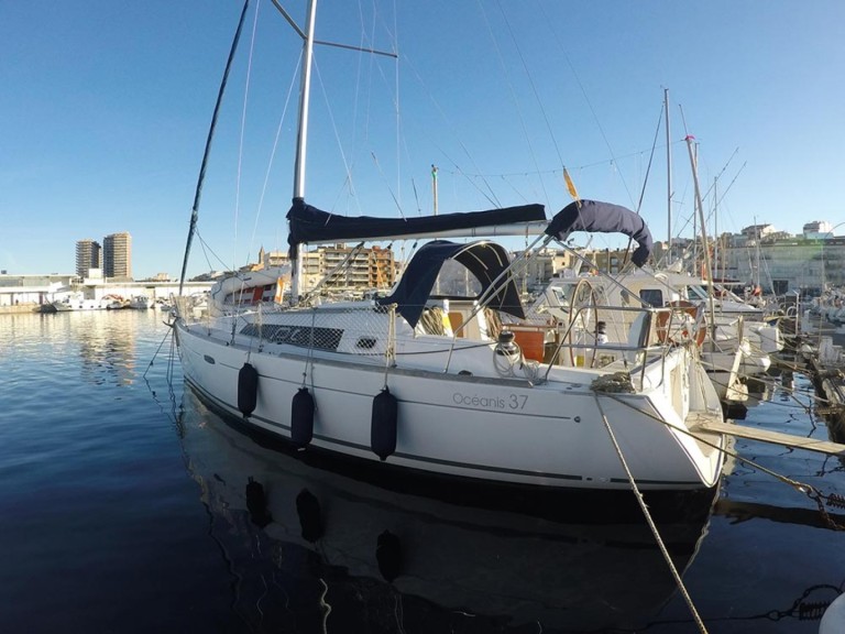 Sailboat rental with or without captain Bénéteau Palamós