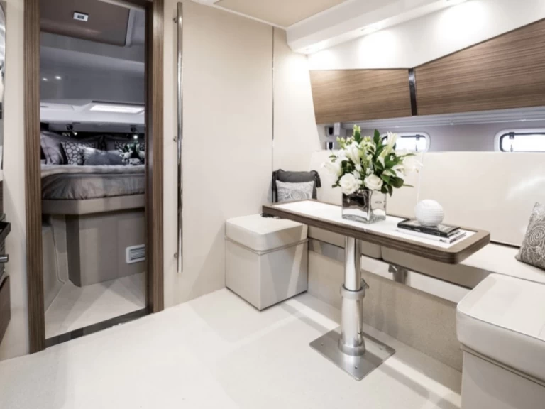 Boat rental Azimut Atlantis 44 in Sorrento on Samboat