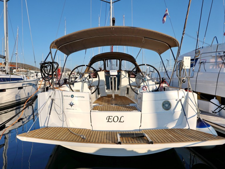 Sailboat for rent Šibenik at the best price