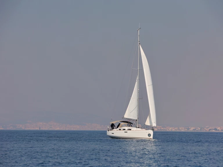 Jeanneau Sun Odyssey 389 in Šibenik on SamBoat