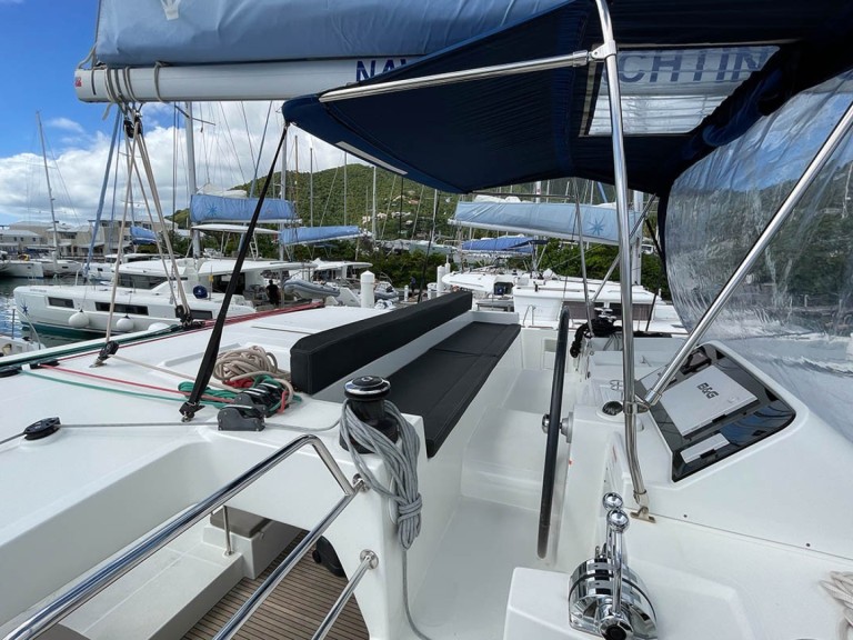 Yacht charter Road Town cheap Lagoon 450 F