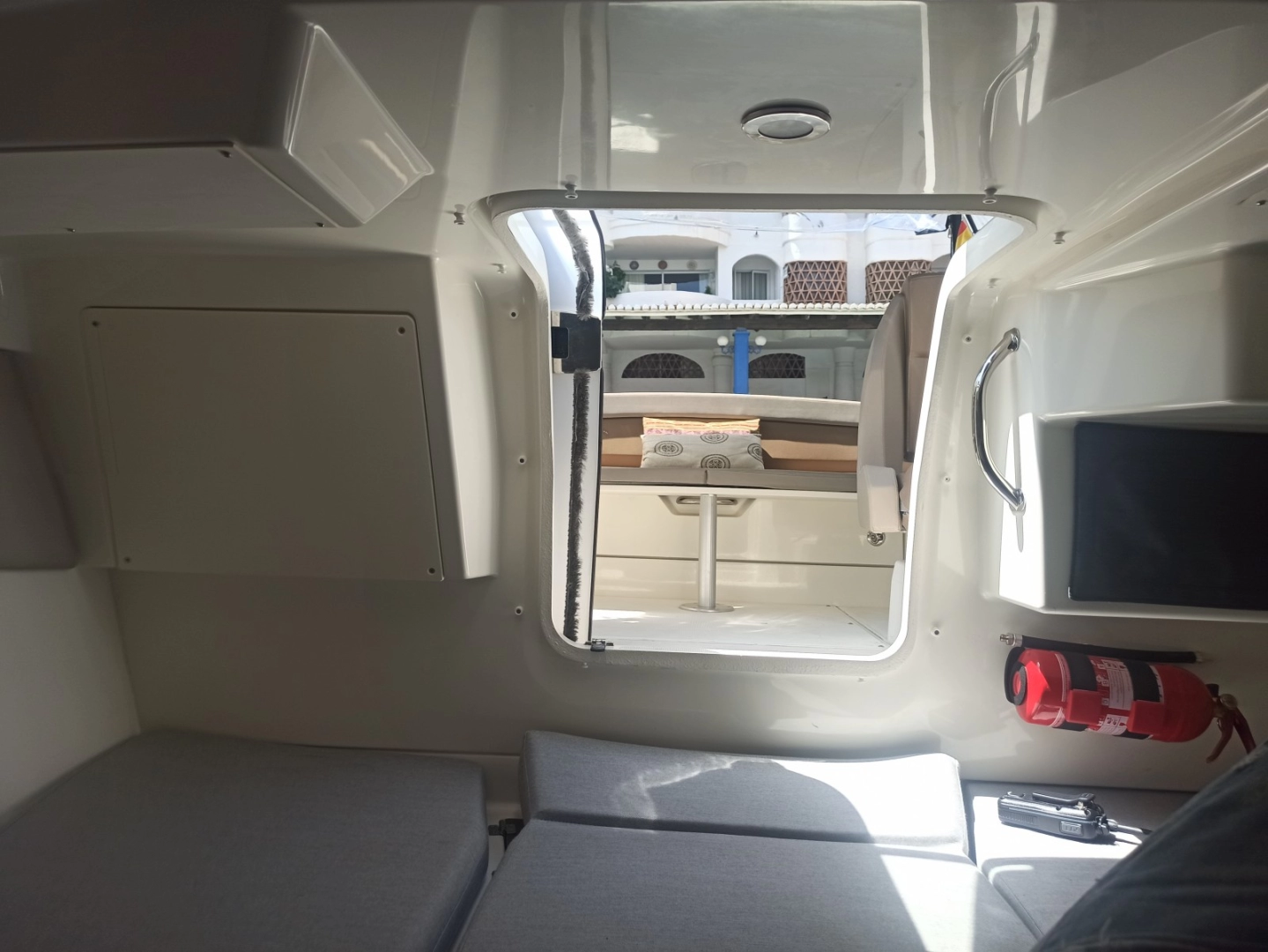 Motorboat rental in Puerto Marina Benalmadena - Quicksilver 605 CRUISER