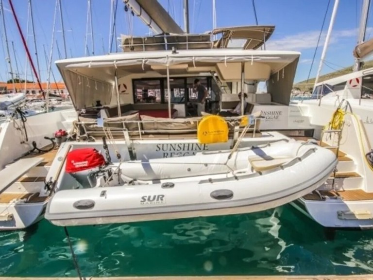 Catamaran rental with or without captain Fountaine Pajot Palma de Mallorca