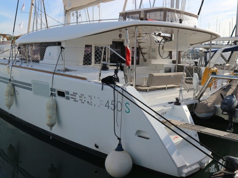 Rent a Lagoon Lagoon 450 Sport Top Palma de Mallorca