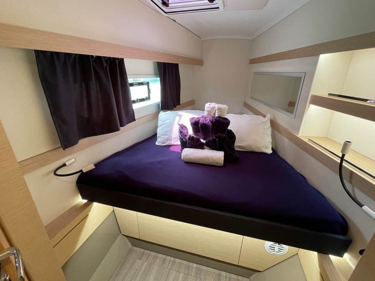 Yacht charter Göcek cheap Lucia 40