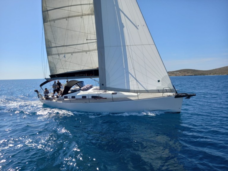Sailboat for rent Syra at the best price
