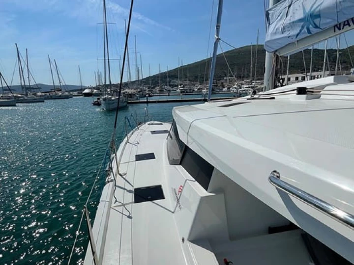 Catamaran rental in Seget Donji - Fountaine Pajot Astrea 42
