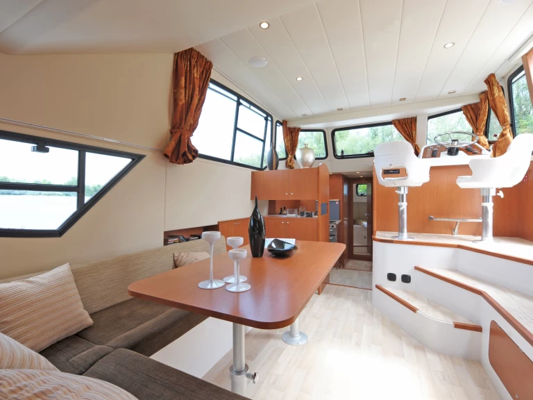 Rent a Houseboat Holidays Italia Minuetto 6+ Casale sul Sile