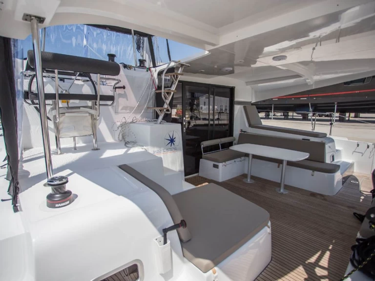 Boat rental Lagoon Lagoon 42 in Seget Donji on Samboat