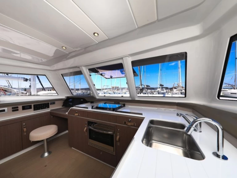 Rent a Bali Bali Catspace Voile Biograd na Moru