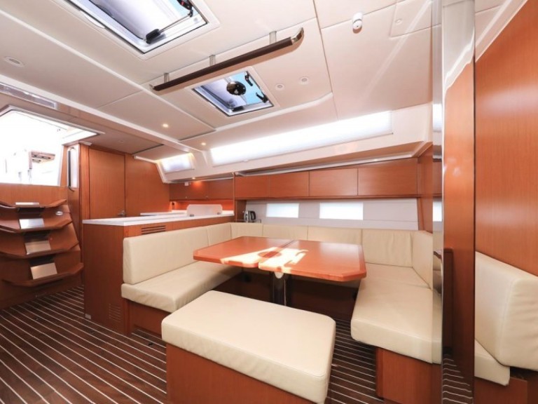 Boat rental Bavaria Bavaria C45 in Biograd na Moru on Samboat