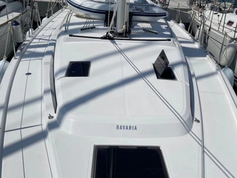 Bareboat Rental Sailboat Bavaria with a boat licence