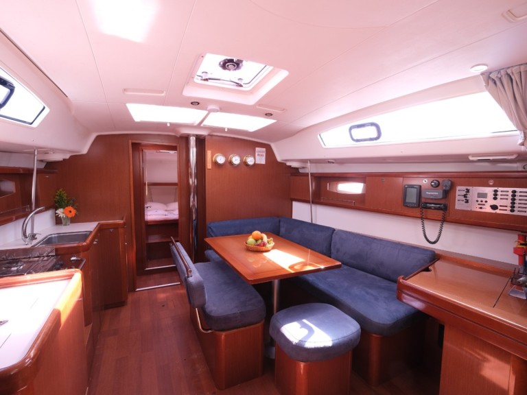 Sailboat for rent Göcek at the best price