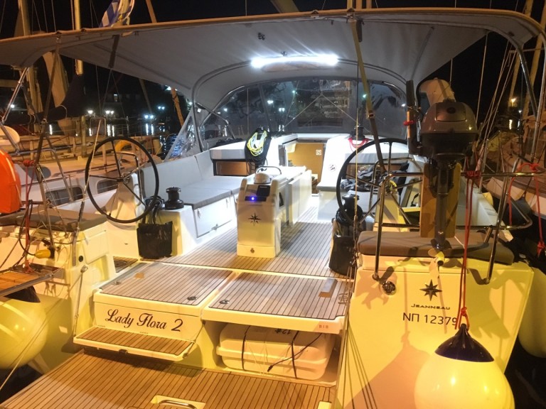 Yacht charter Nikiána cheap Sun Odyssey 490