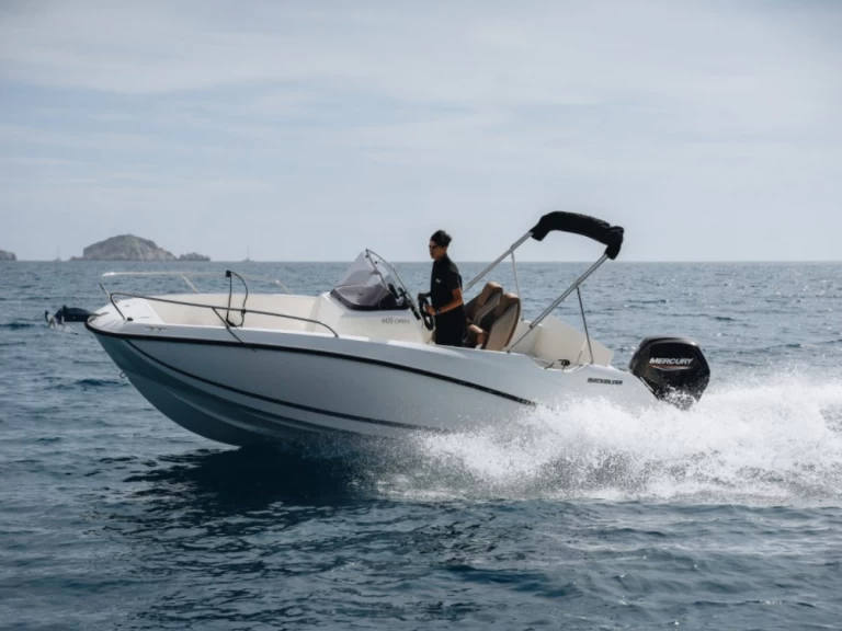 Motorboat rental in Marseille - Quicksilver Activ 605 Open