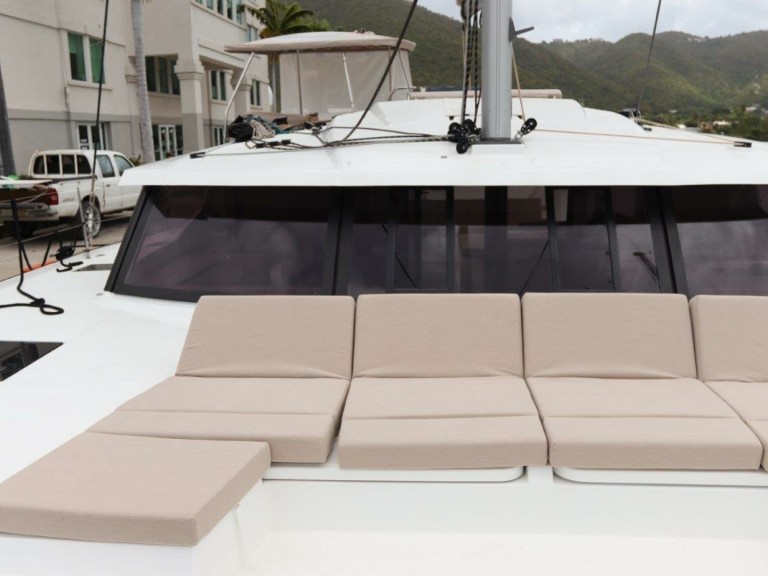 Yacht charter Road Town cheap Astrea 42