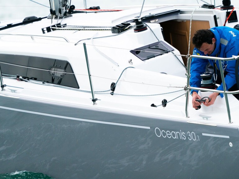 Bénéteau Oceanis 30.1 charter bareboat or captained in  Road Town