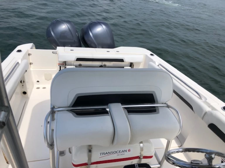 Boat rental Wellcraft Scarab 30 Open in Piraillan on Samboat