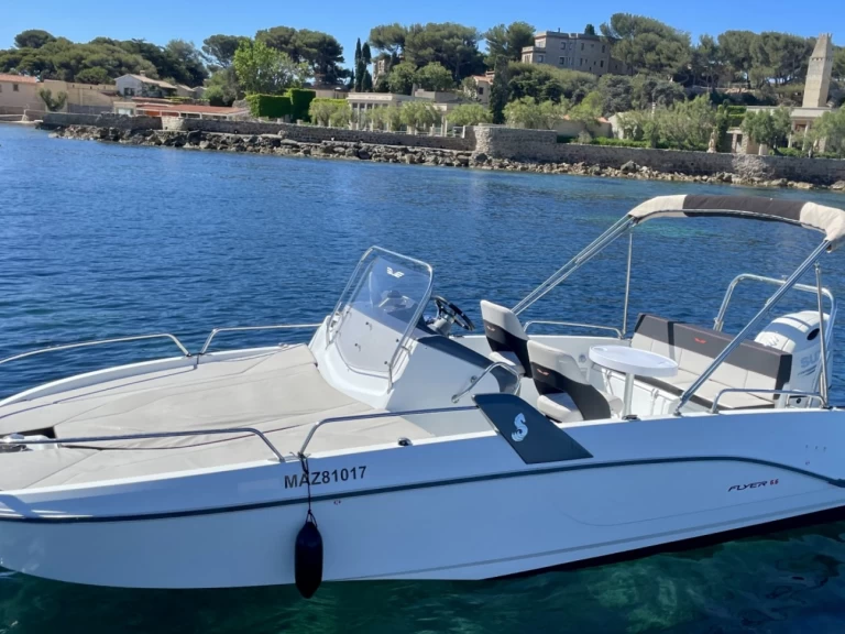 Motorboat for rent Bandol at the best price