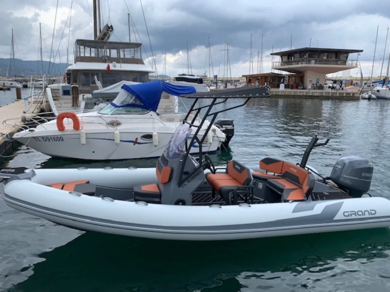 Grand Boats Drive D600 Lux in Bormes-les-Mimosas on SamBoat