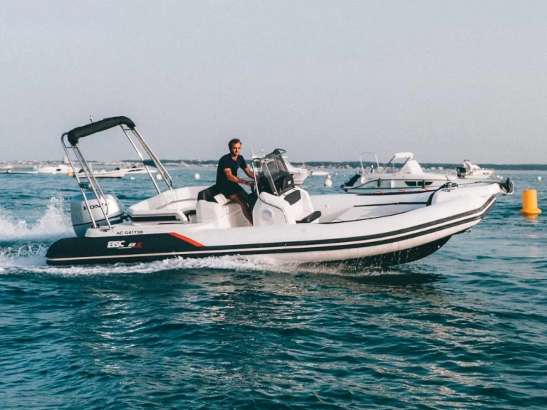 Yacht charter Grand Piquey cheap BSC 65